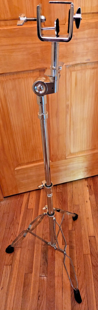 Sound Percussion Labs Baja Percussion Tripod Bongo Set One Wing Nut Missing