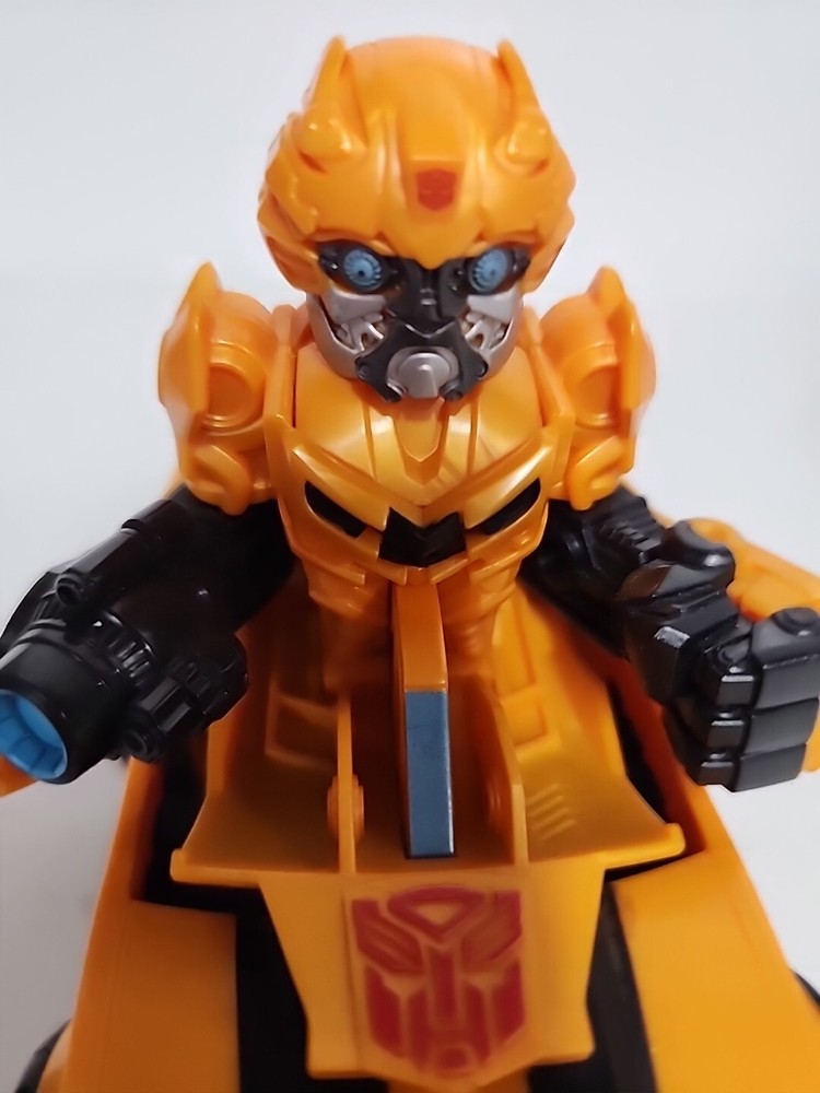 2008 Transformers Bumblebee Pop Up Battle Charger