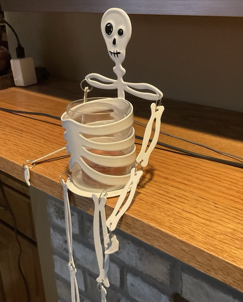 Halloween Metal Tea Light Skelton
