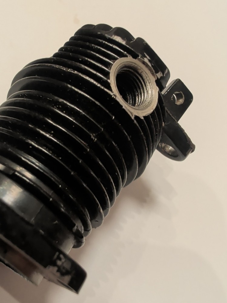 Saito FA 56 Cylinder Head. Valve Assembly