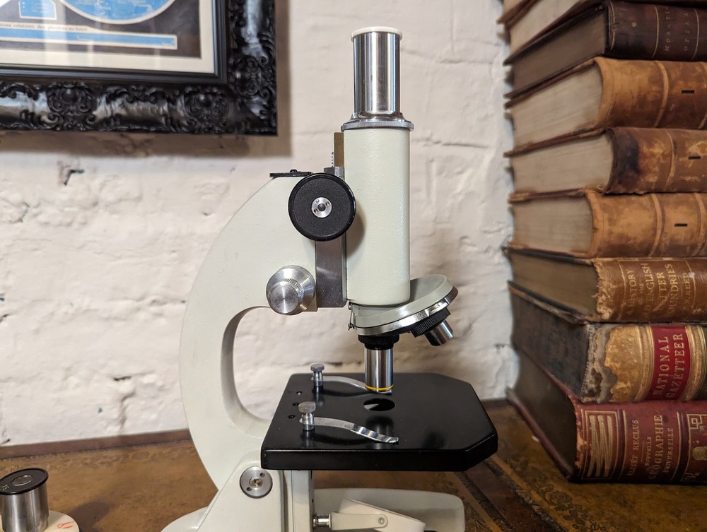 Vintage Paralux 640 Service Microscope