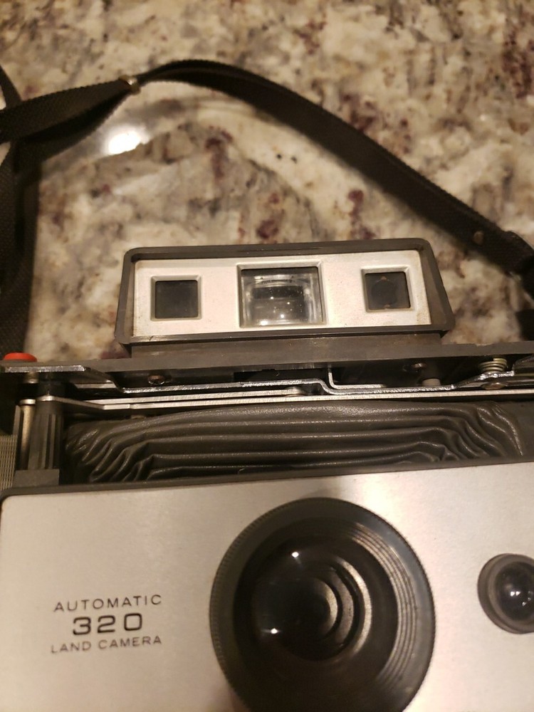Vintage Polaroid Automatic 320 Land Camera w/ Case Unknown If Working