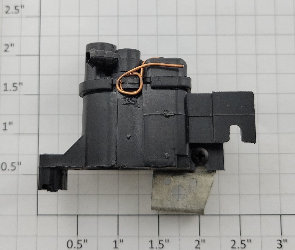 Lionel 8100-60 Smoke Unit & Bracket Assembly