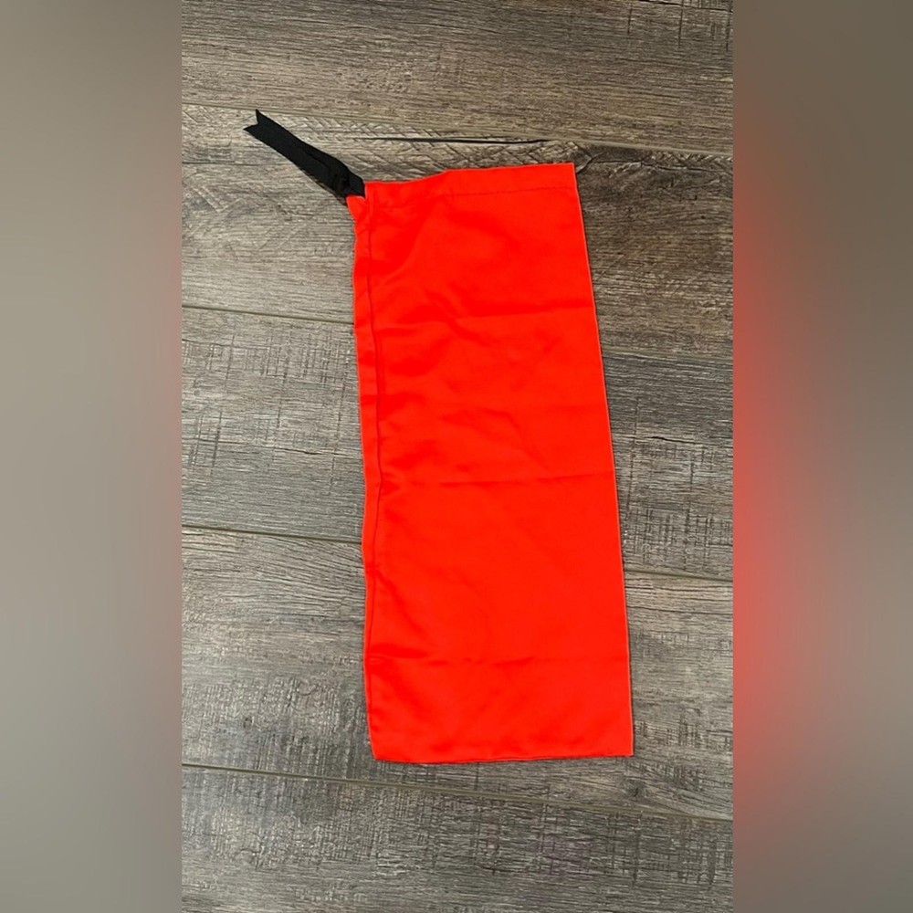 Gucci Red Satin Dust Bag with Black Drawstring – Shoe/Accessory Storage