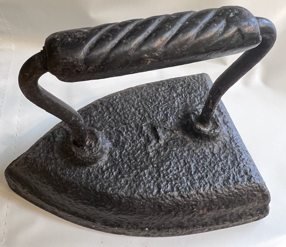 Antique Cast Iron Number 7 Iron