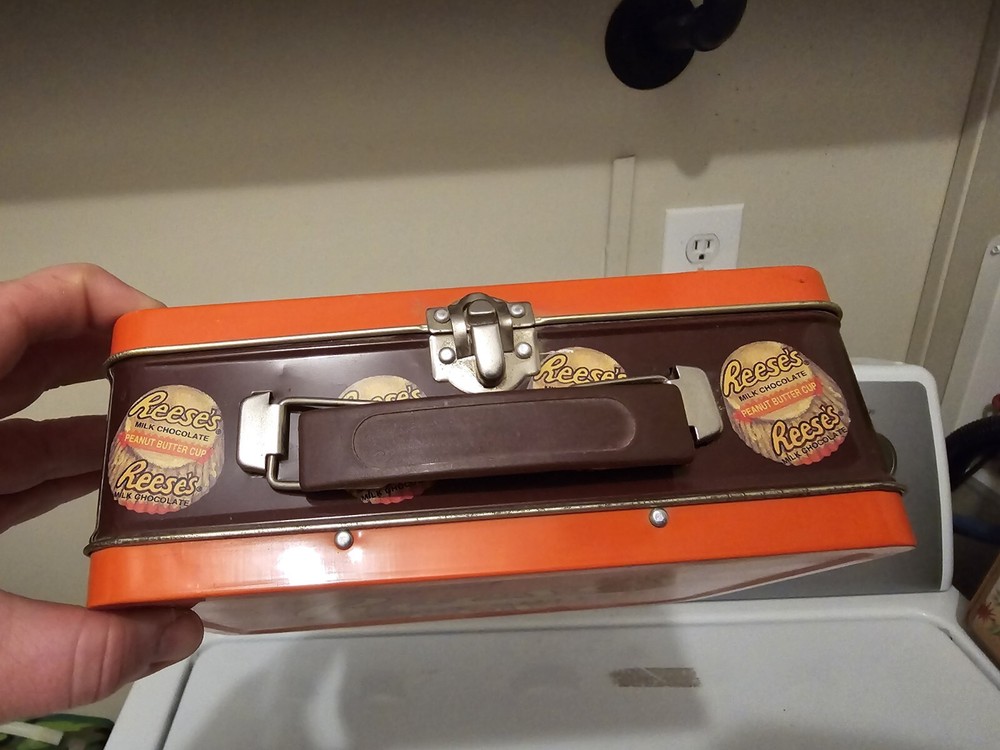Old Style Reese's Peanut butter Cup Small Lunchbox