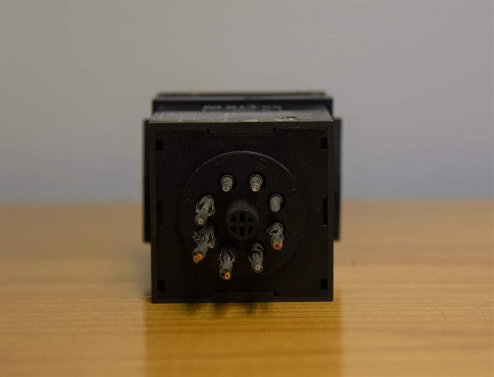 Syrelec Crouzet M813HV Multifunction Timer