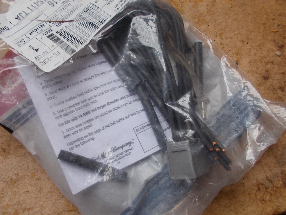 New Motorcraft Headlight Control Module Connector WPT-516