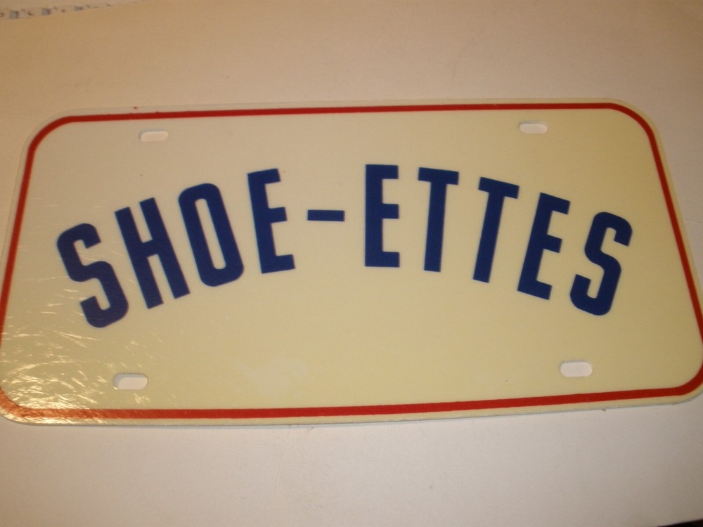 Hard Plastic License Plate Shoe-ettes