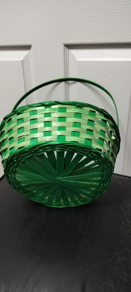 Green Wicker Oval Easter Basket with Handle Indoor Decorative