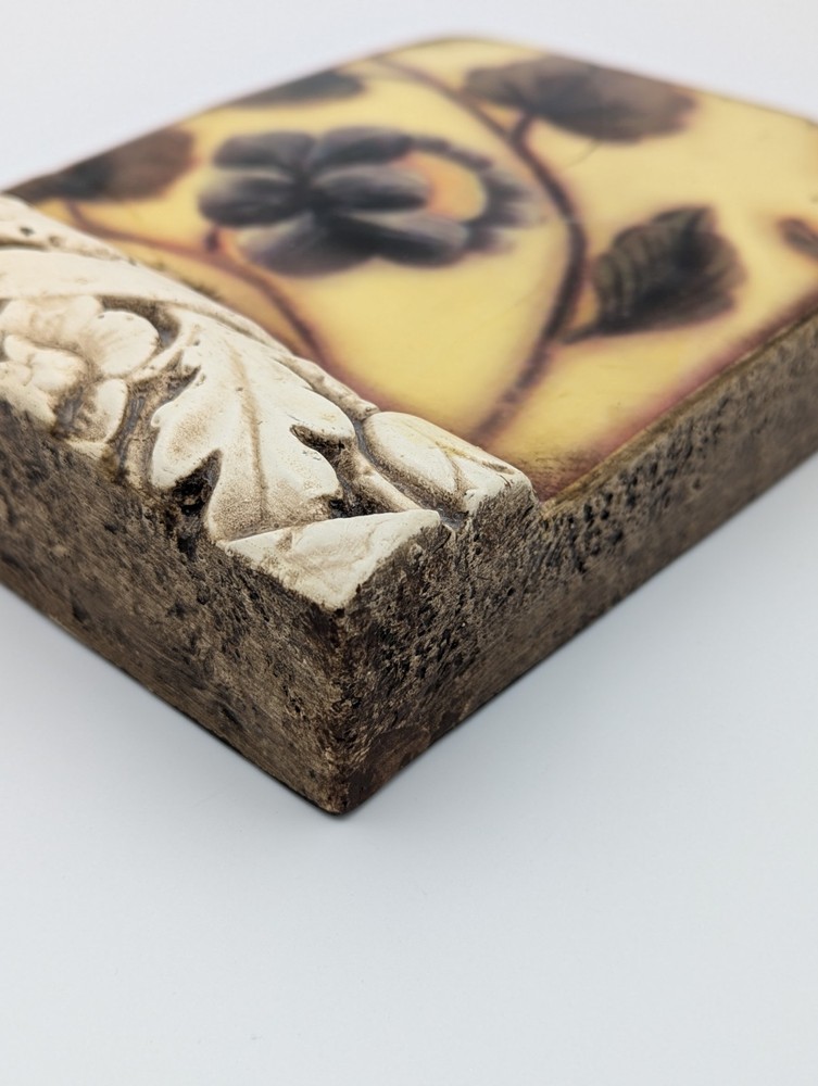 Sid Dickens T-239 Rococo Retired Memory Block Tile 2010