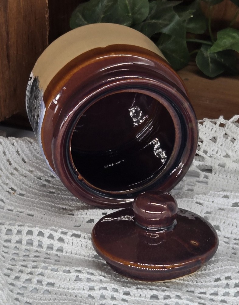 stoneware container (25073) hand painted