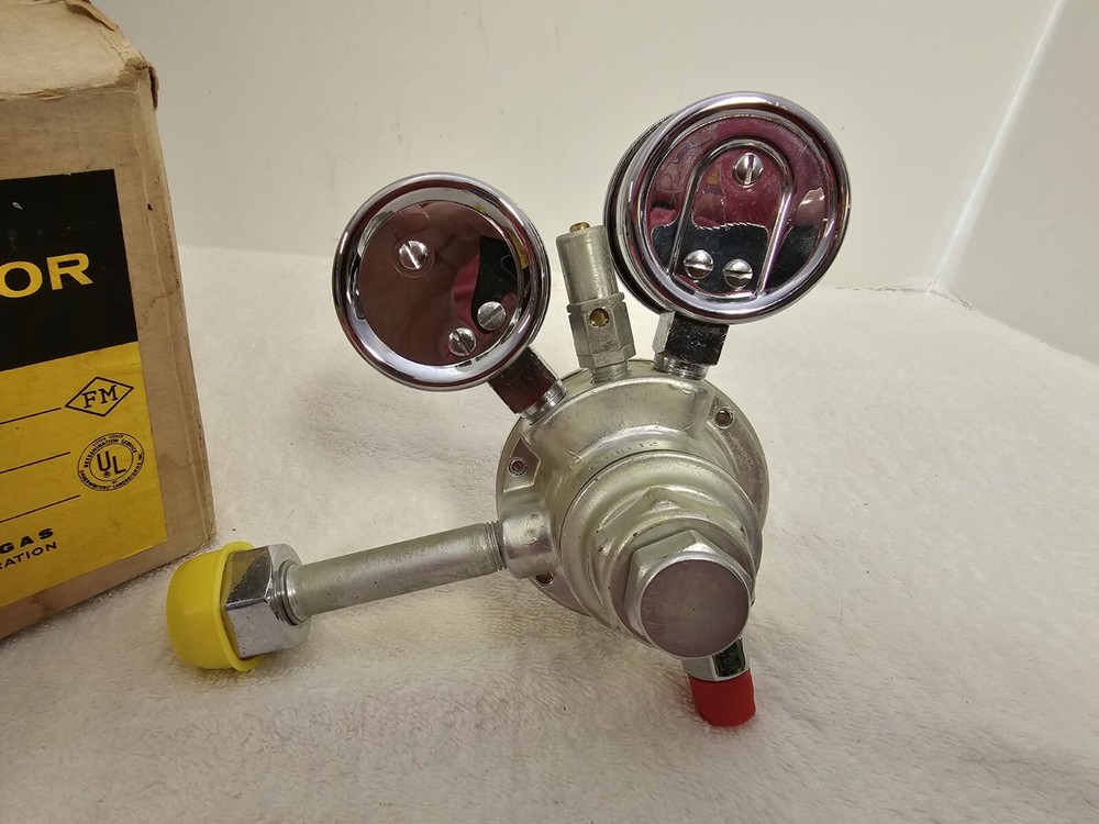 New National O2 Oxygen Regulator-Welding