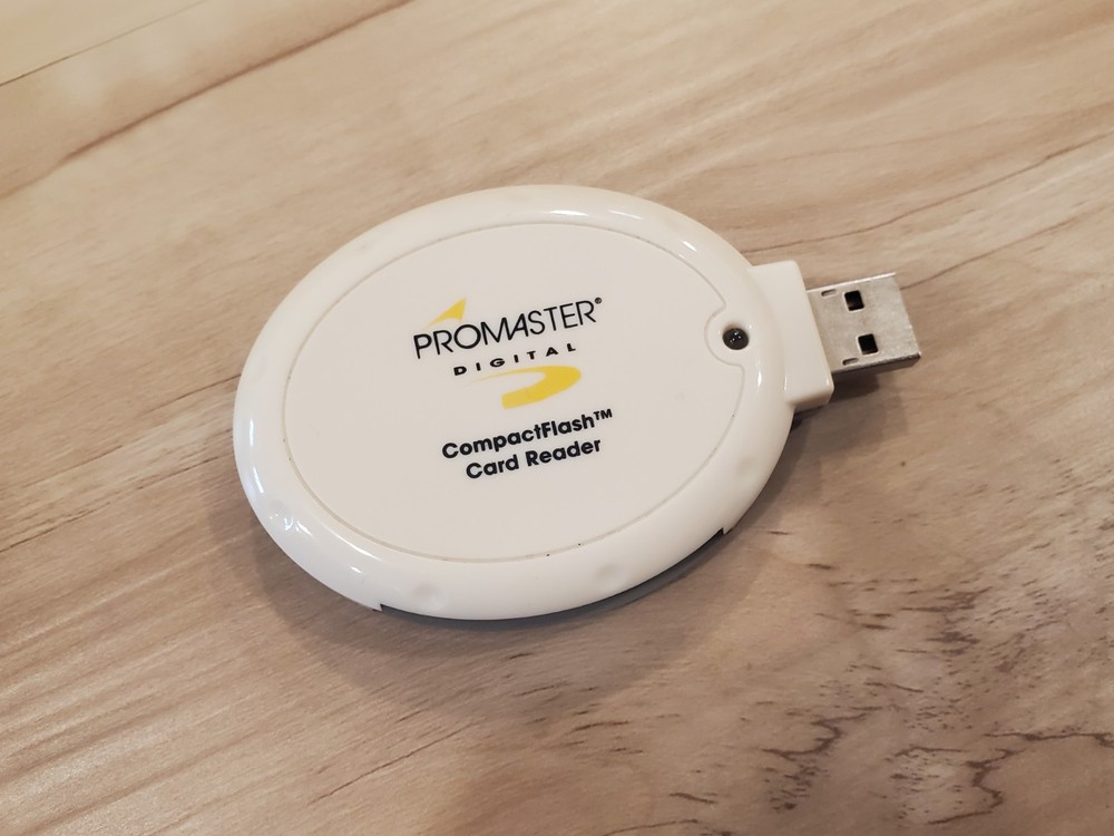 ProMaster  Digital Multimedia Card Reader / Writer Code 8843