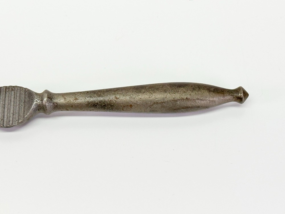 Antique Cast Iron Solid Nutcracker Heavy Duty Walnut Chestnut Lobster Cracker