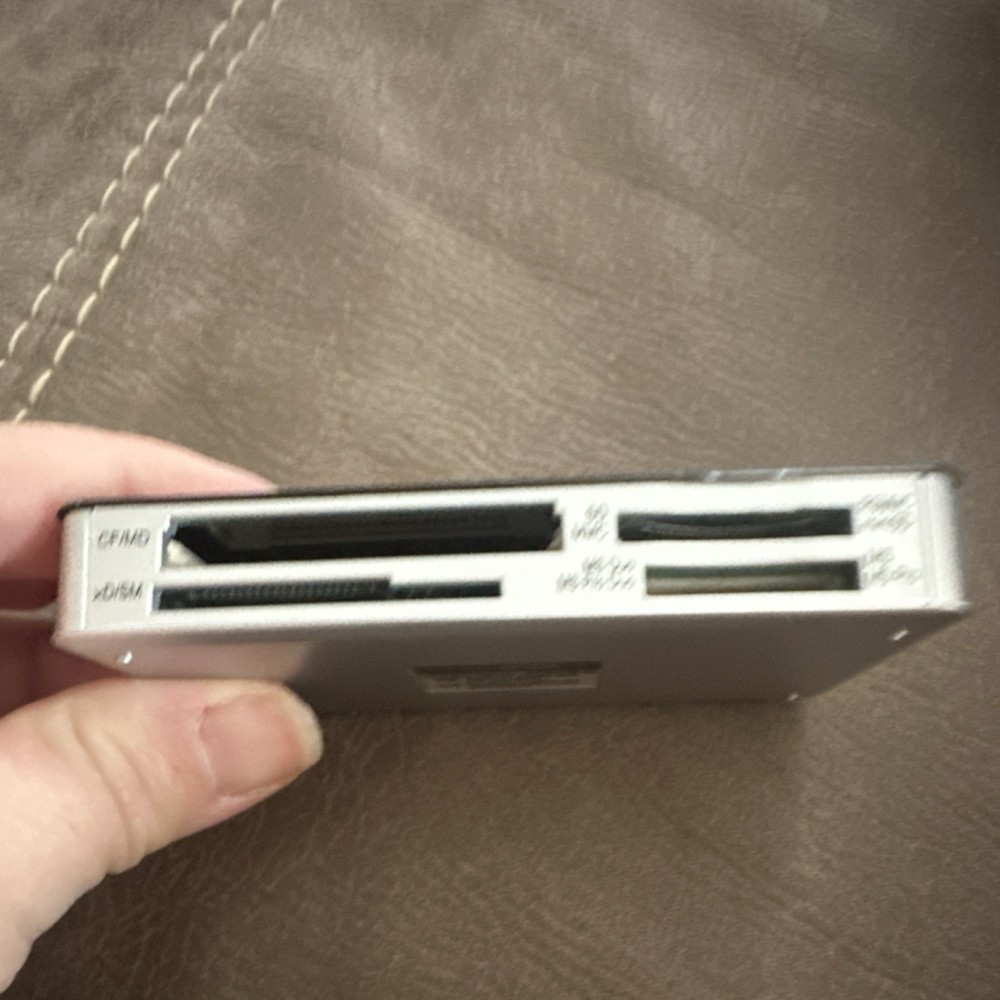 Delkin Devices USB 2.0 Multi-Slot Card Reader DDREADER 38 CF xD SD Micro SD