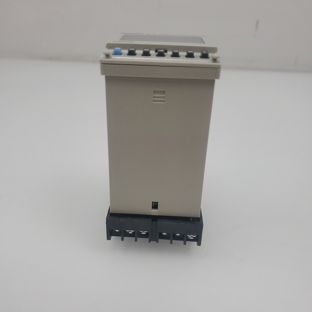 Keyence RC-12 Electronic Present Counter Missing Front Panel Cover