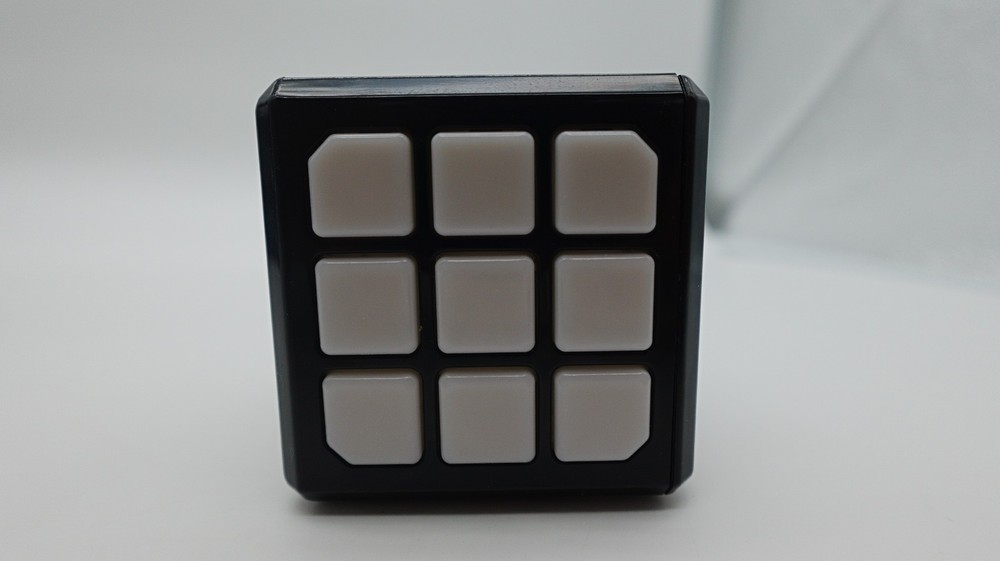 Winning Fingers Flashing Cube 4-in-1 Memory Brain Handheld Electronic STEM Game