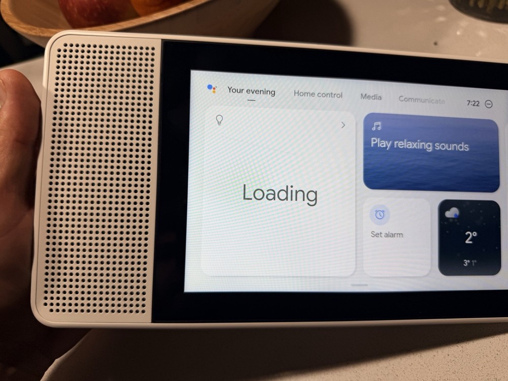 Lenovo 8" Smart Display (Model SD‑8501F) – Google Assistant For Local