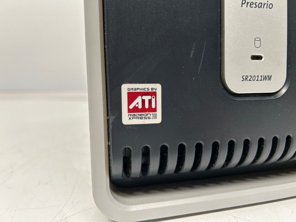 Vtg Compaq Presario SR2011WM SR2000 Computer Tower PC Windows XP Powers On As Is