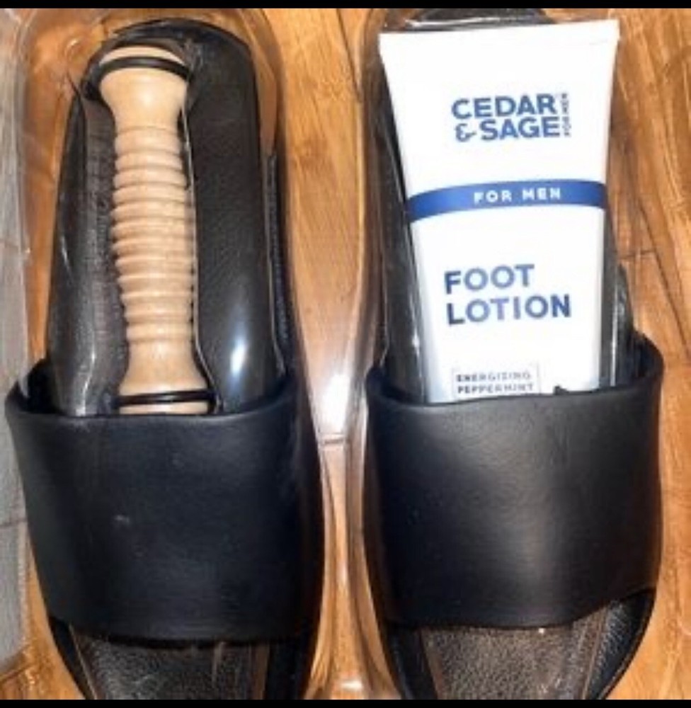 Cedar & Sage for Men 3 Pcs Slipper Set For Dad Includes Lotion & Msg Roller NIB