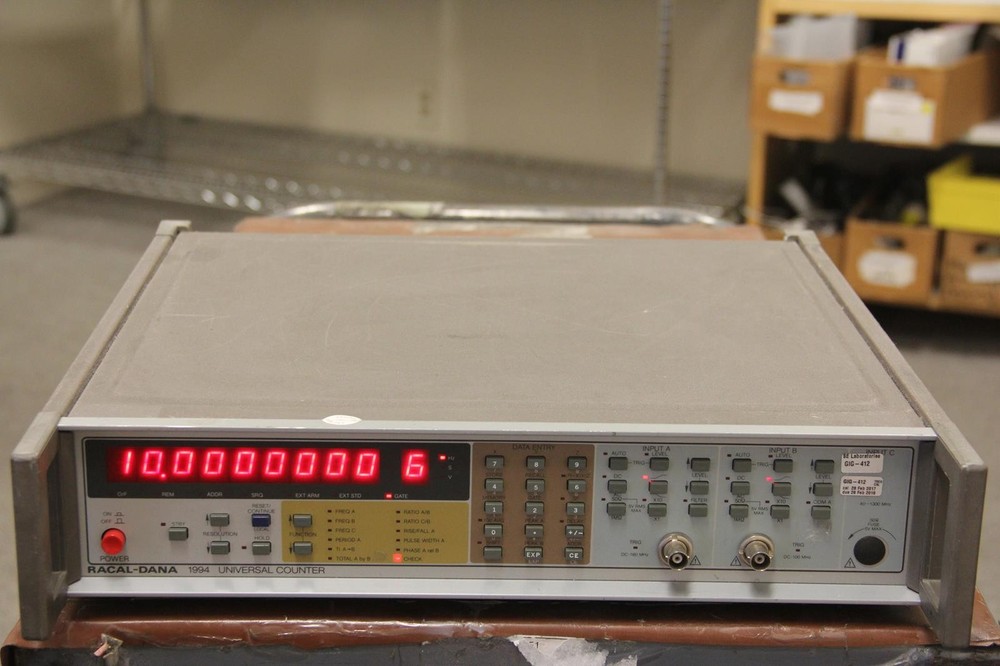 RACAL-DANA 1994 Universal Counter