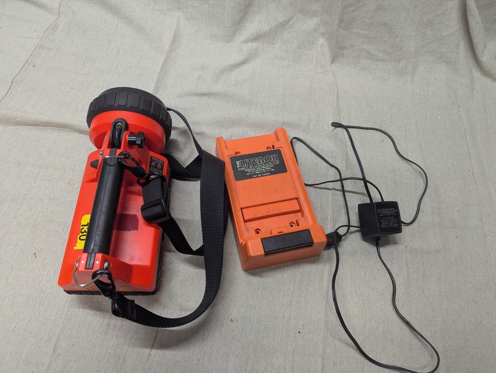 Streamlight LiteBox EMS Firefighter Flashlight With Charger