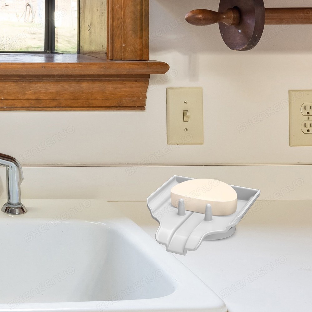 Self-Draining Soap Dish with Strong Suction Cup – 1 piece