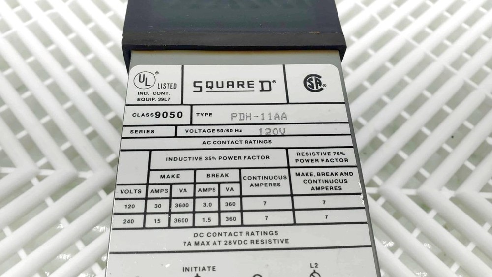 Schneider Square D 9050 PDH-11AA Timer Counter Module 120/240 VAC
