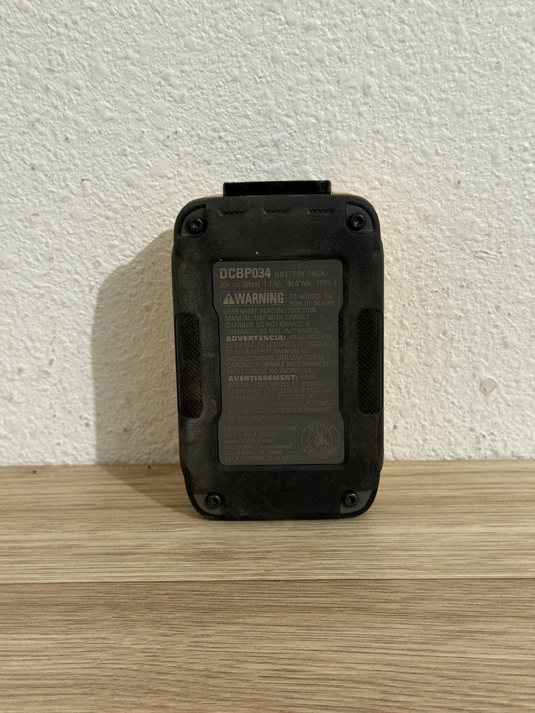 Genuine DEWALT “POWERSTACK” DCBP034 1.7Ah 20V MAX Lithium Battery Z0ALG18