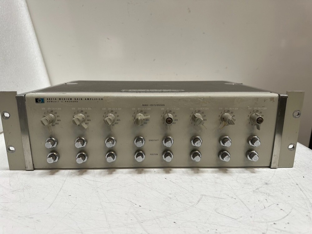 HP 8821A MEDIUM GAIN AMPLIFIER RACK MOUNTED