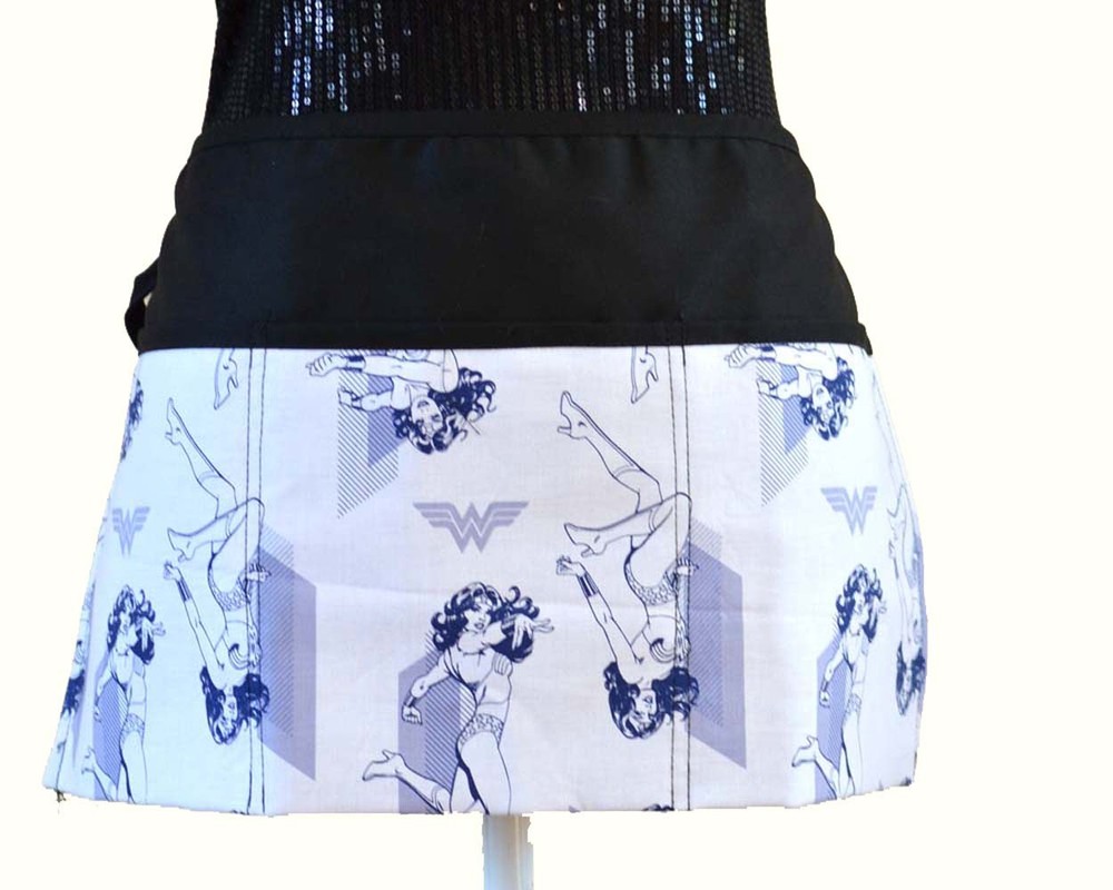 3 pocket waist aprons for servers assorted prints from solid to assorted prints