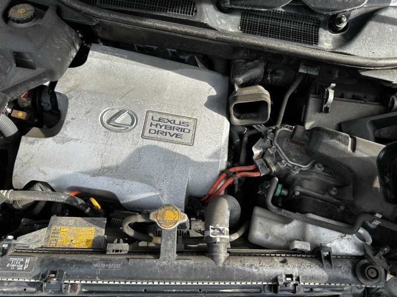 12 LEXUS RX450H JACK AND TOOL KIT