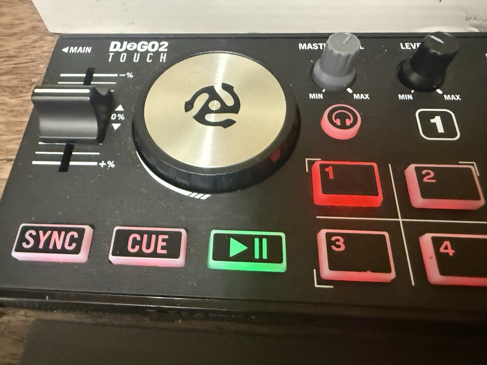 CONTROLLER DJ NUMARK DJ2Go 2 Touch ( nuovo )