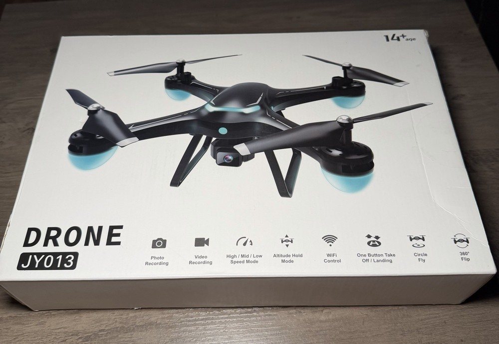 JY013 Foldable Drone quadcopter designed for beginners. Open Box. (2/22)