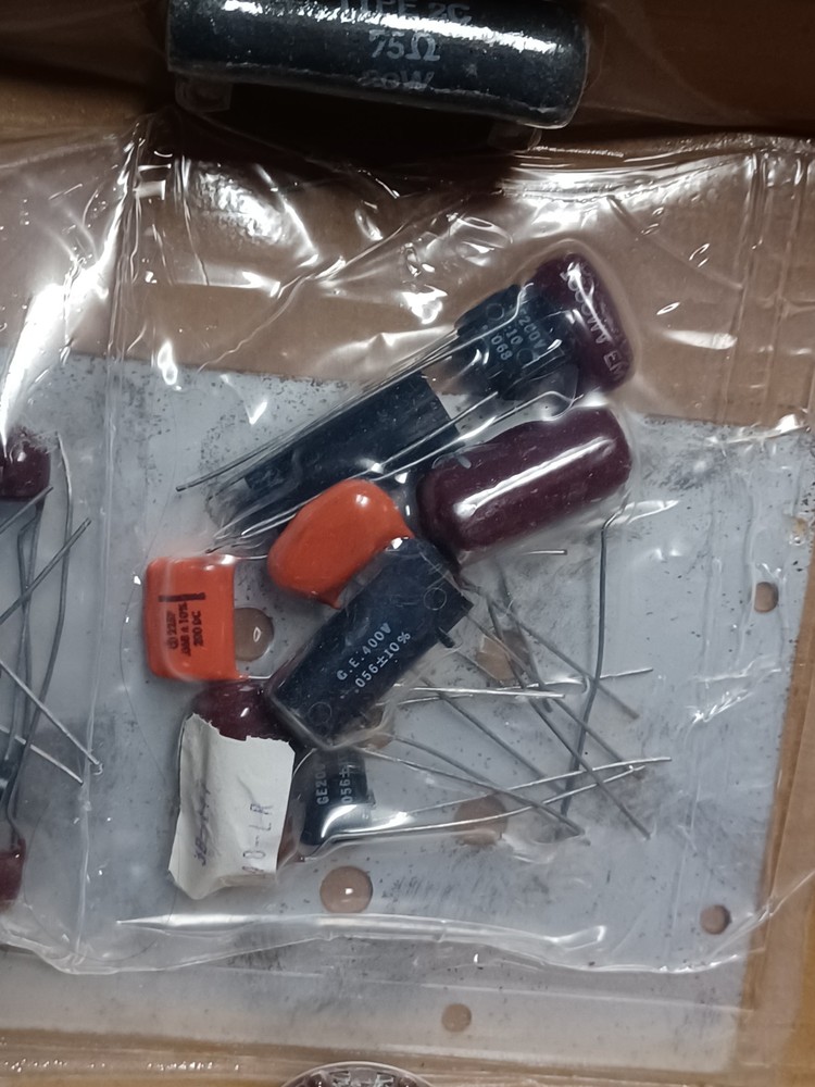 Vintage TV / Radio Electronics Set #2