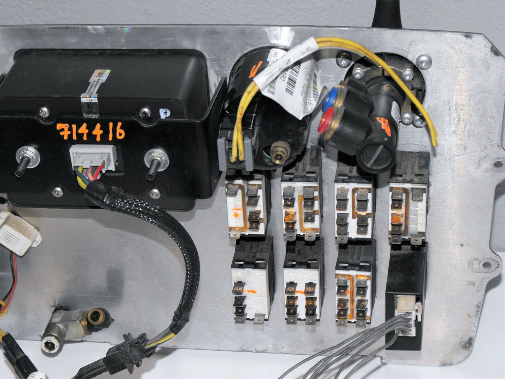 2006 Freightliner Columbia Century Switch Dash Panel