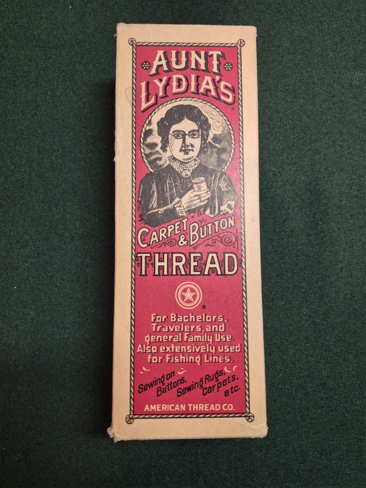 Vintage Aunt Lydia's Carpet & Button Early Graphic Thread Box American Thread Co