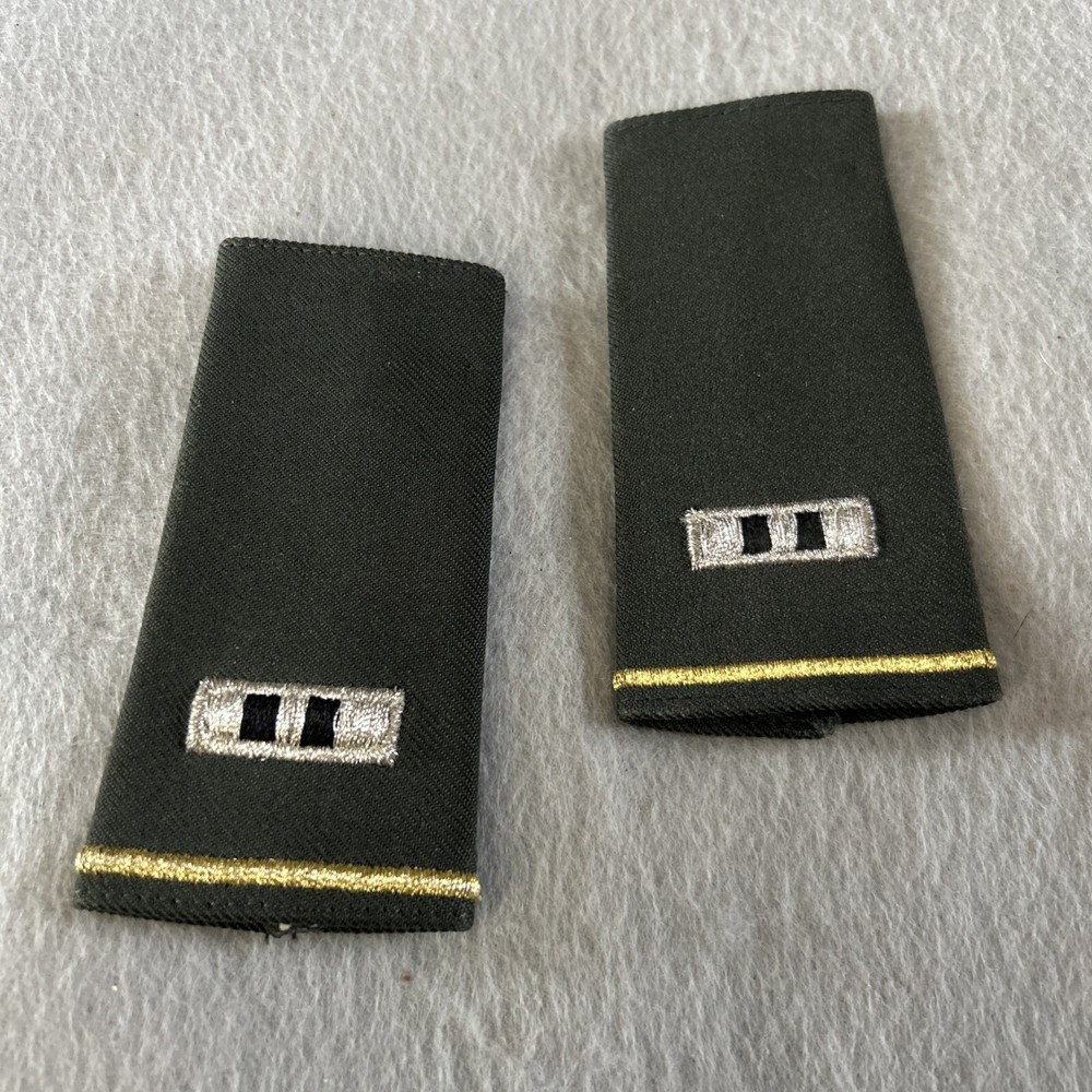 Army Pair Of Epaulets/shoulder Boards