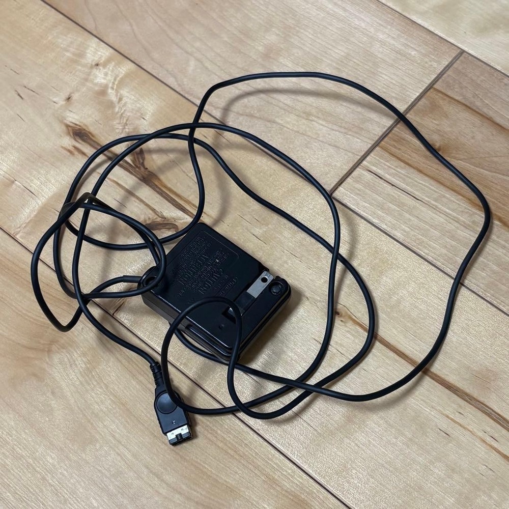 Game Boy Advance SP Green + 4 Games