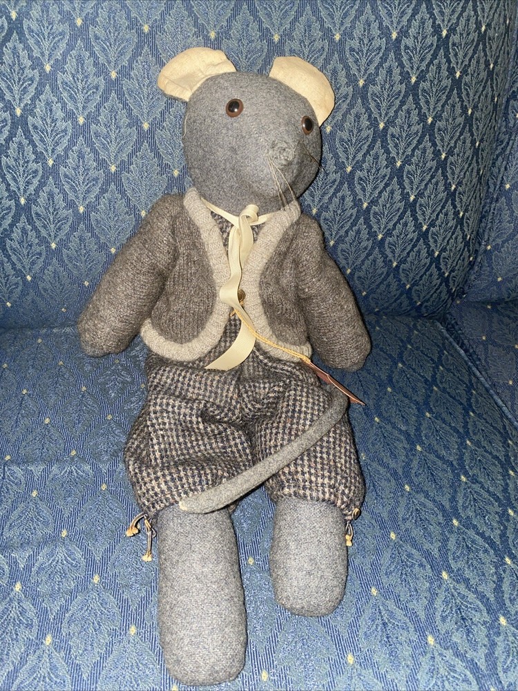 Country Primitive Shelf Setting 14” Mouse