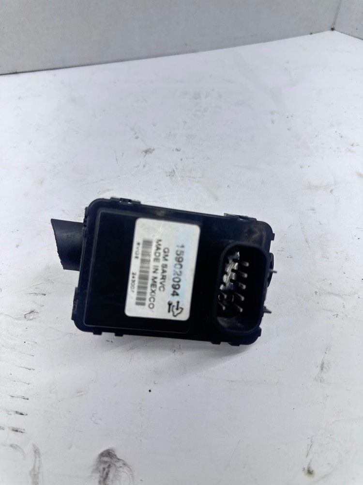 Chevrolet GMC OEM SARCV Voltage Generator Module 15902094