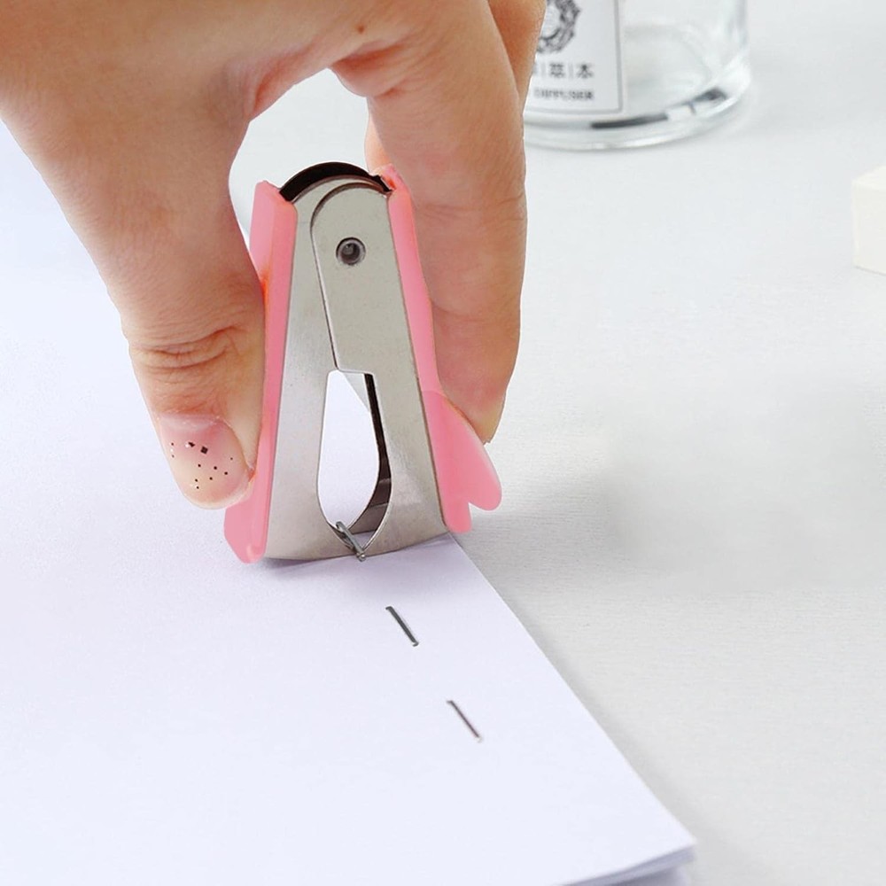 Pink Staple Removers Modern Plastic Pullers Non-Slip Handle Easy-Grip 2 PCS