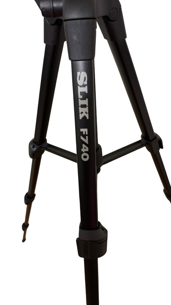 Slik Tripod F740