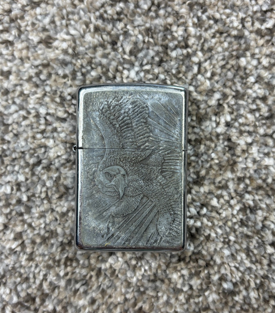 Zippo 2000 Barrett Smythe Soaring Eagle Silver Emblem