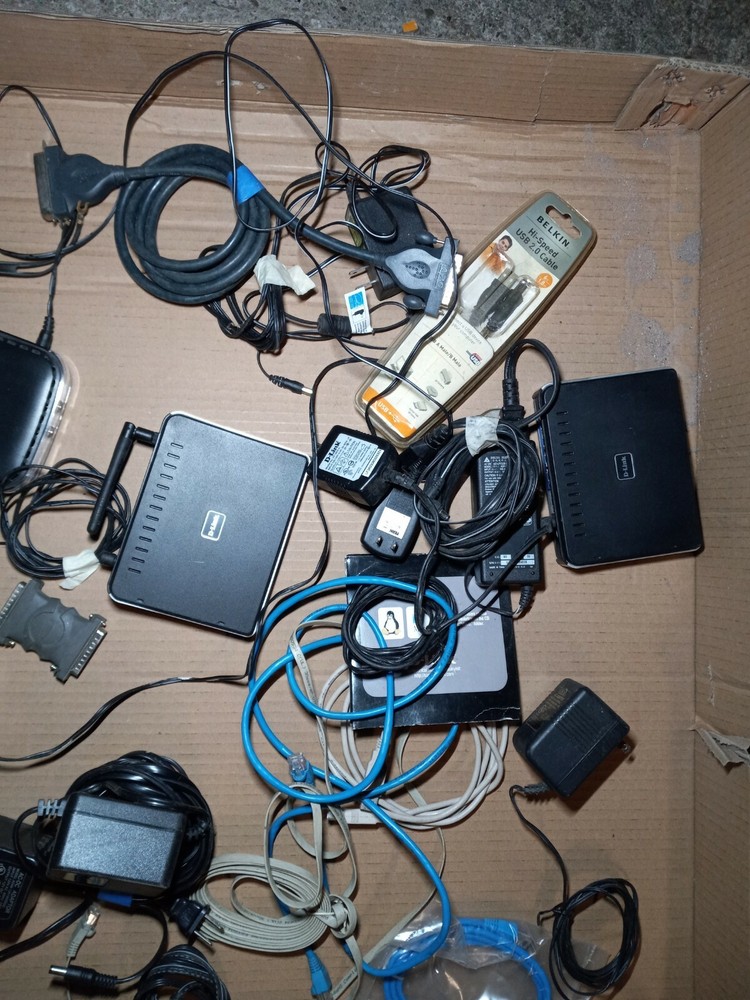 ROUTER MODEM CABLES NETGEAR D LINK POWER SUPPLY