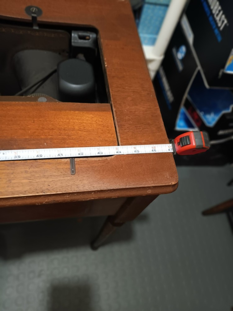 Singer Vintage 1950s Sewing Machine, Working