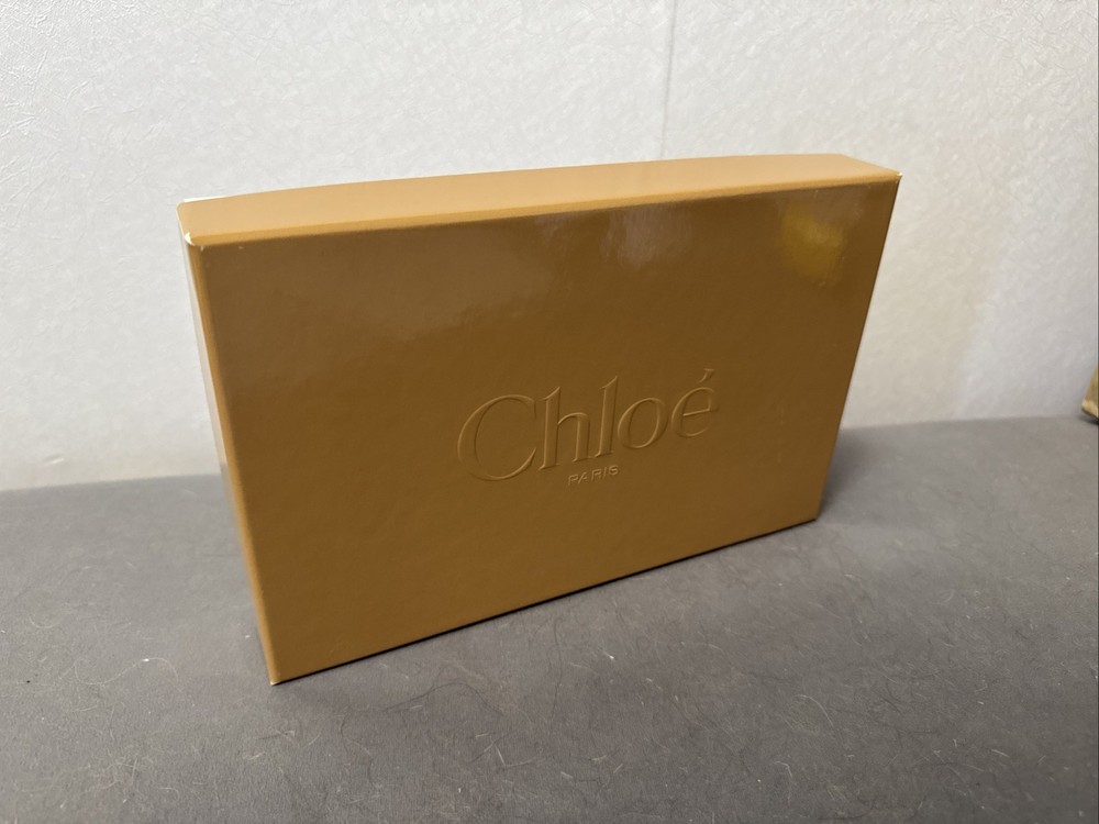 Chloe Paris  Gift . W Tissue . 9”x6x1.75”
