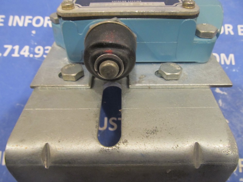 Microswitch Limit Switch, Relief Valve, BAF1-2RN-RH New Unused Surplus