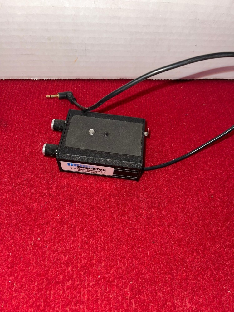 Beachtek DXA  Universal Microphone Adapter for Camcorders